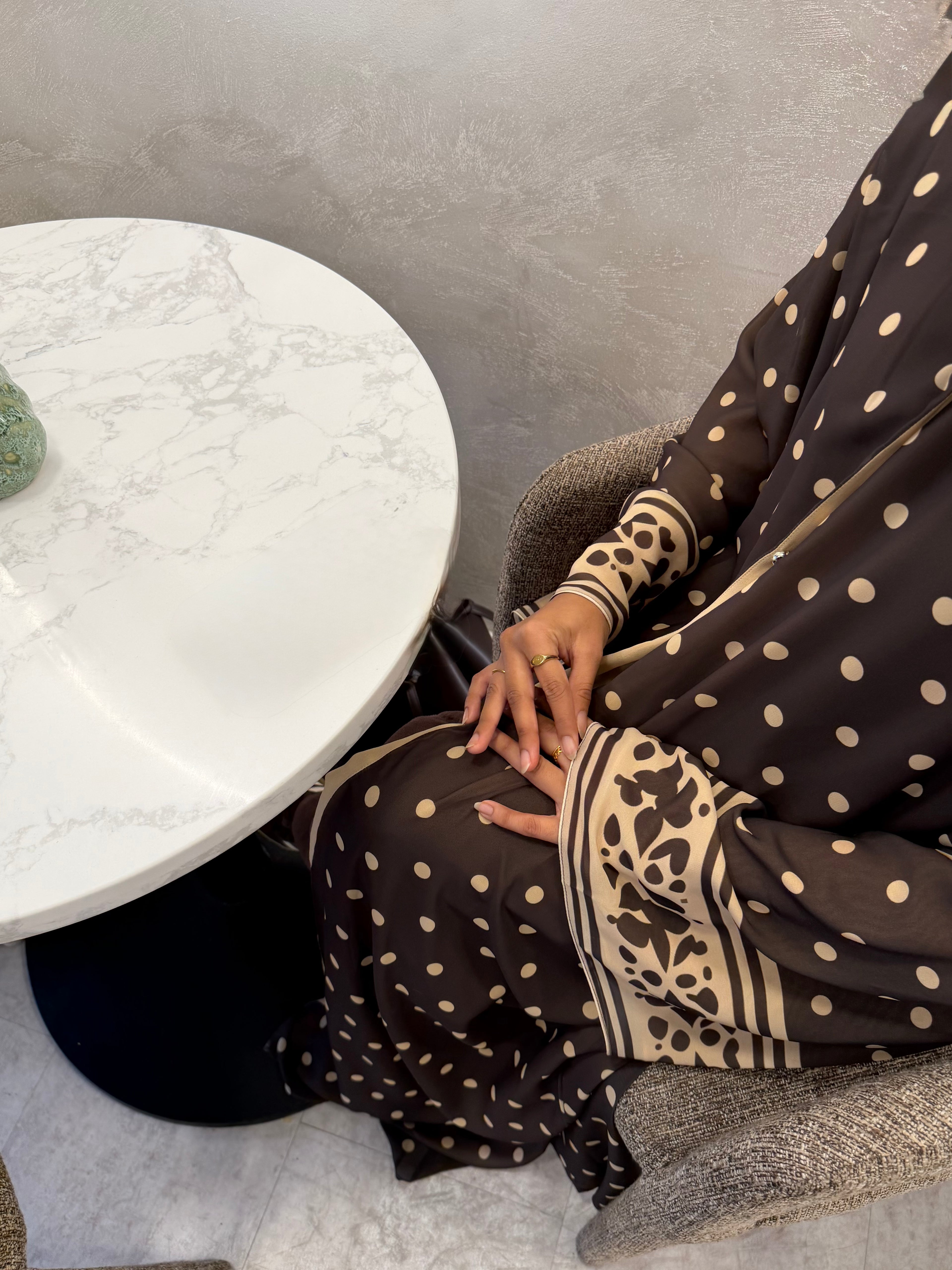 Brown Border Polka Dot Abaya