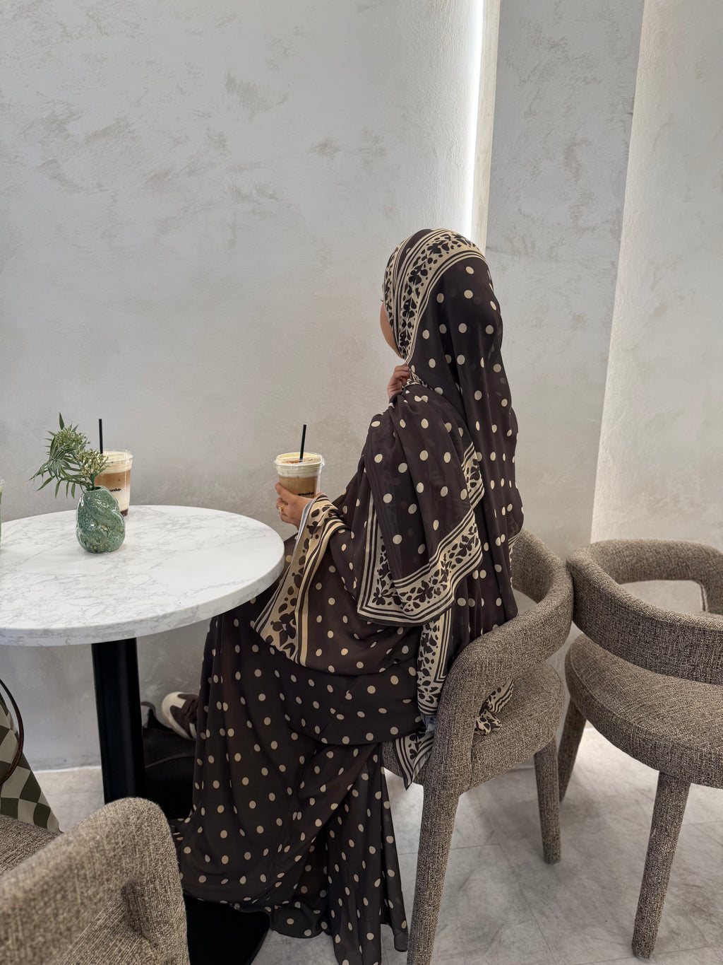 Brown Border Polka Dot Abaya